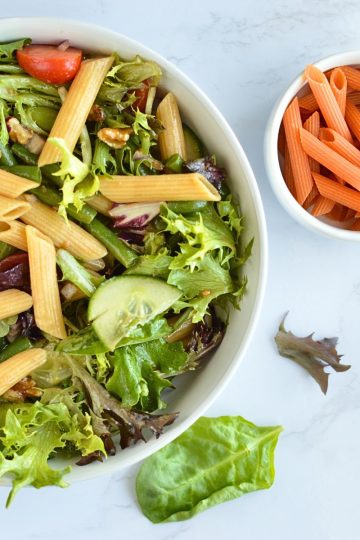 Red lentil pasta with green beans featured