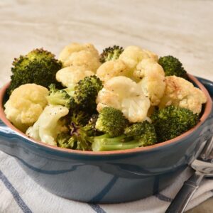 Diabetes-Friendly Roasted Broccoli and Cauliflower diabetes-friendly-broccoli-cauliflower-stir-fry-featured